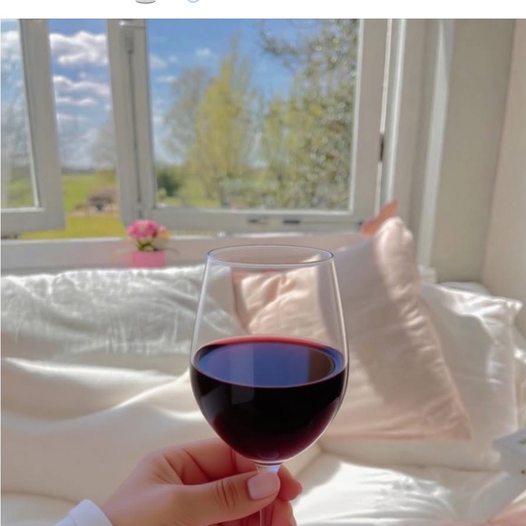 Meet your Posher, Lily - Picture 1 of 1